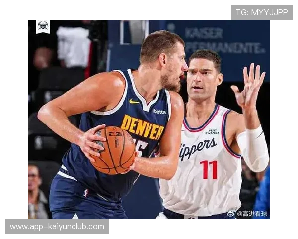 快船五巨头磨合仍失败，哈登怒摔毛巾